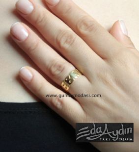 ÝSÝMLÝ YÜZÜK (Model 1)