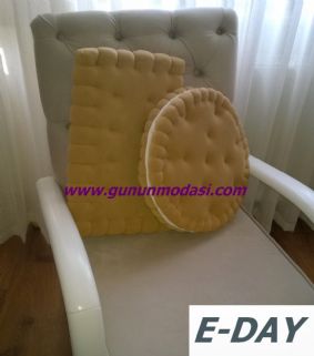 KREMALI BÝSKÜVÝ YASTIK